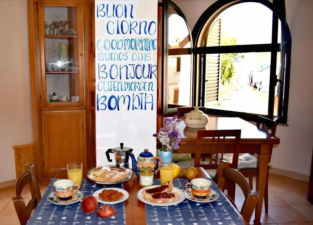 Bed and Breakfast Casa Di Eugenia Loceri 0*,  Itálie